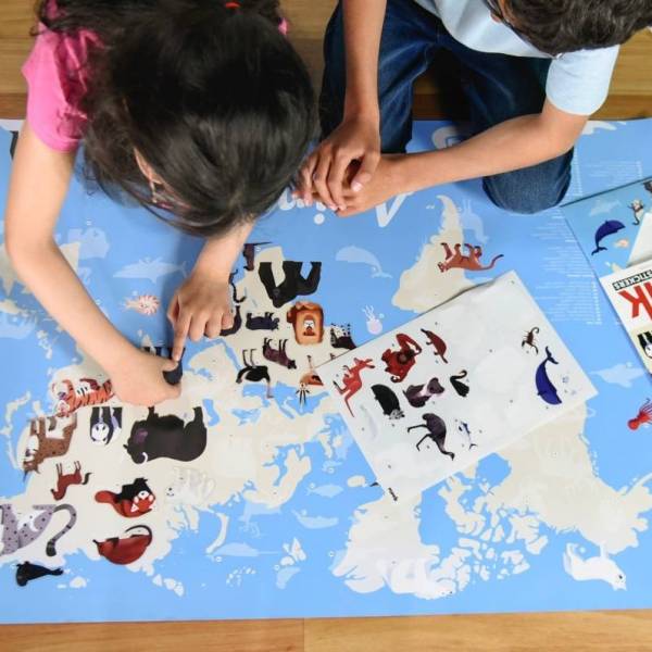 Poppik - Discovery Large Poster & Sticker Set - World Animals