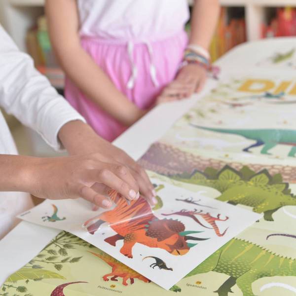 Poppik - Discovery Large Poster & Sticker Set - Dinosaurs