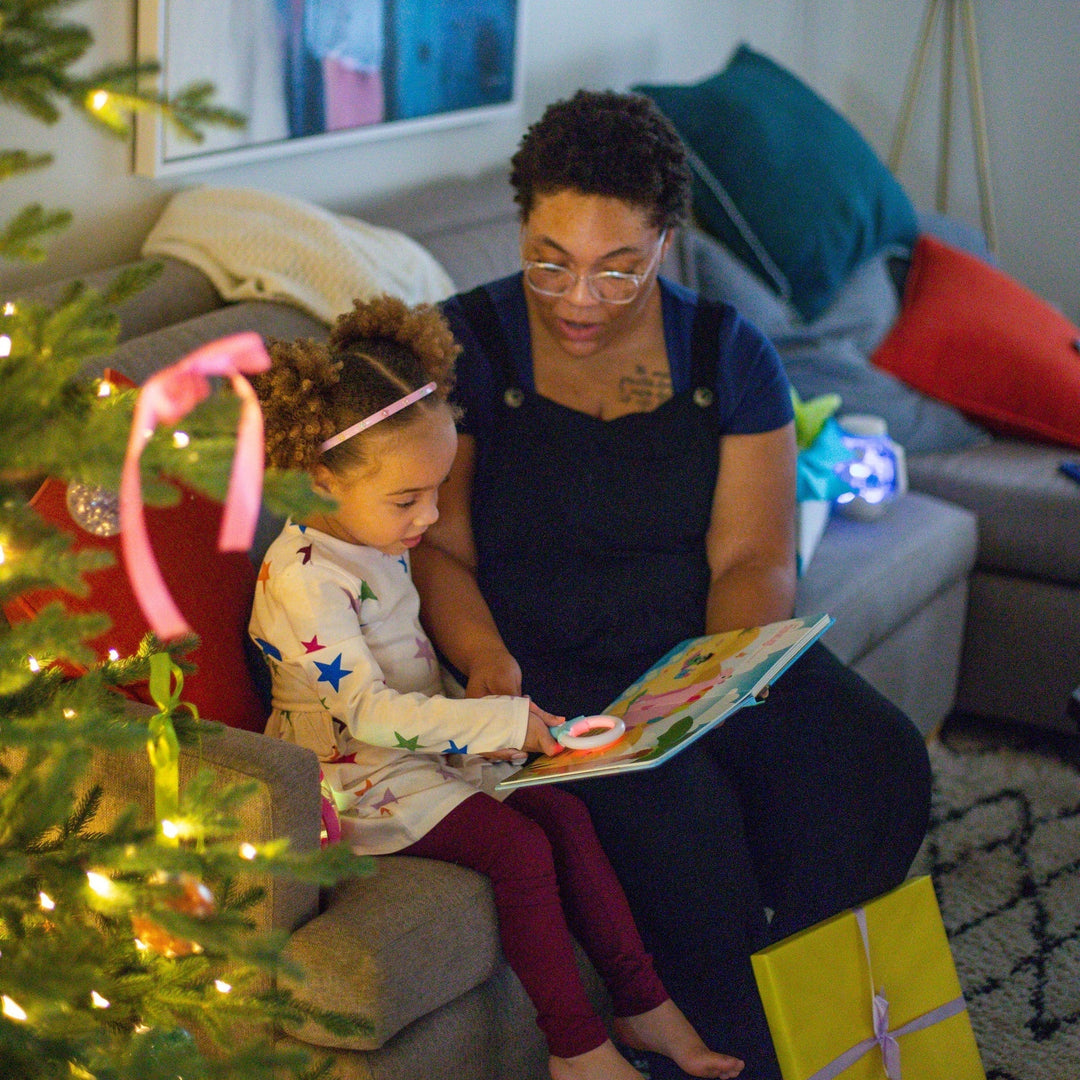 Light-Up Library™ - Pippa's Prehistoric Pals Storybook