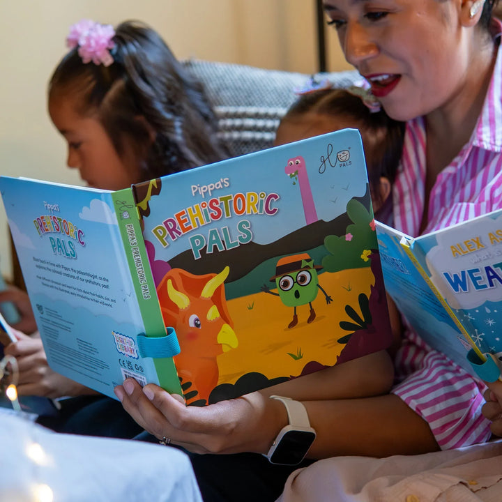 Light-Up Library™ - Pippa's Prehistoric Pals Storybook