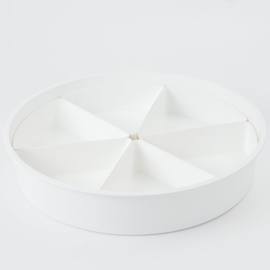 The PlayTRAY™ with Lid & Removable Compartments