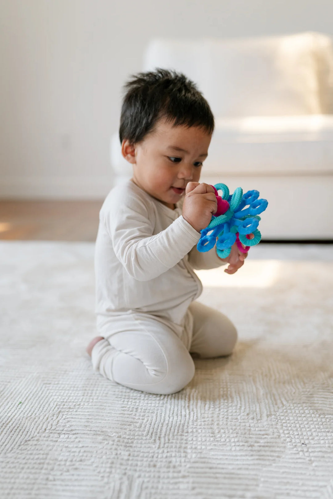 Mobi - Okee - Sensory Baby Toy